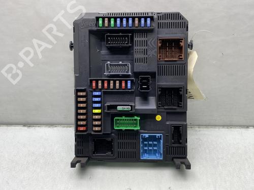 Used Fuse box PEUGEOT 308 II (LB_, LP_, LW_, LH_, L3_) 1.6 HDi / BlueHDi 115 (115 hp) 26295858