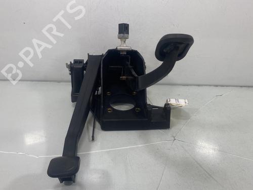 Pedal embrague CITROËN JUMPER I Van (230L) 1.9 D (69 hp) 32682453