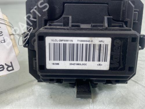 Used Heater resistor Heater resistor PEUGEOT 208 I (CA_, CC_) 1.6 HDi / BlueHDi 75 (75 hp) 32495780 32495780