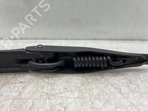 Used Front windshield wiper arm Front windshield wiper arm 39618010 39618010