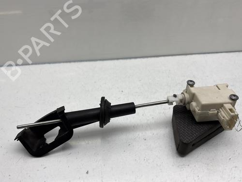 Used Fuel door actuator VW GOLF VI (5K1) 1.4 TSI (122 hp) 30262489