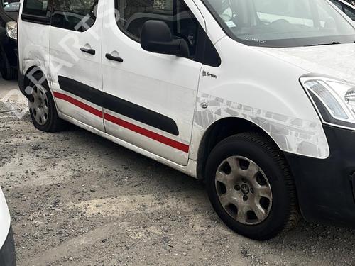 AdBlue-tank PEUGEOT PARTNER Tepee 1.6 BlueHDi 120 | BP24442925M85 - Image 11