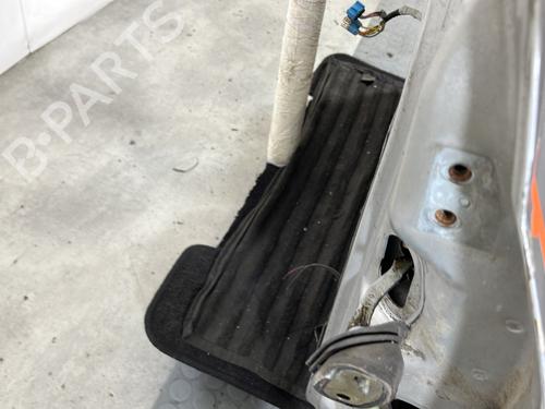 left-front-door-peugeot-406-break-8ef-1996-1997-1998-1999-2000-2001-2002-2003-2004-32190345 main image
