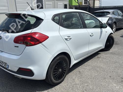 Front left door window KIA CEE'D (JD) 1.4 CRDi 90 | BP30864003C18