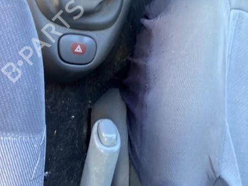 Éclairage de plaque d'immatriculation RENAULT CLIO II (BB_, CB_) 1.2 (BB0A, BB0F, BB10, BB1K, BB28, BB2D, BB2H, CB0A,... | BP30864049I40