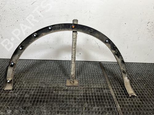 Used Rear right wheel arch trim Rear right wheel arch trim 31252861 31252861