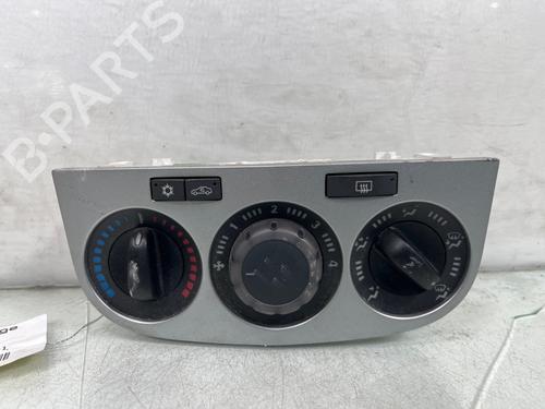 Used Climate control Climate control OPEL CORSA D (S07) 1.3 CDTI (L08, L68) (90 hp) 35896802 35896802