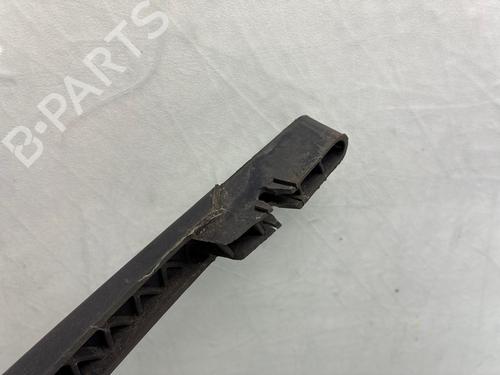 Used Rear windshield wiper arm Rear windshield wiper arm 38255929 38255929