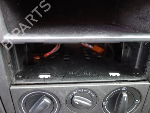 Dør høyre foran VW GOLF IV (1J1) 1.6 | BP19983908C3 