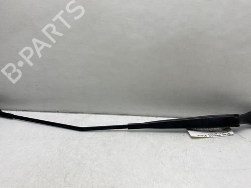Used Front windshield wiper arm BMW 2 Active Tourer (F45) 225 xe Plug-in-Hybrid (224 hp) 26319328