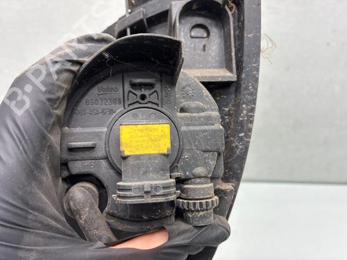 Used Right front fog light Right front fog light 38515324 38515324