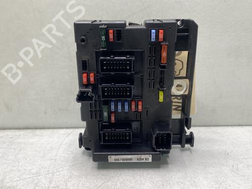 Sikringsdose PEUGEOT 206+ (2L_, 2M_) 1.4 HDi eco 70 (68 hp) 31861927