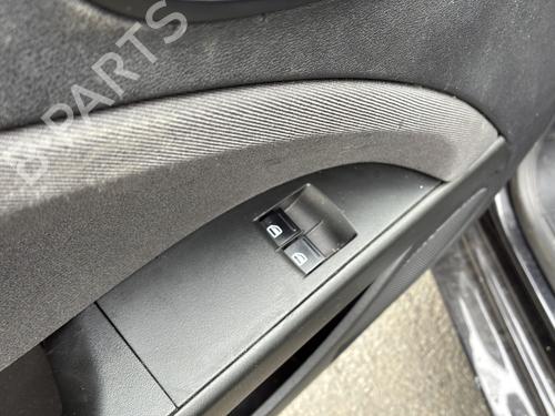 Right tailgate light SEAT LEON (1P1) 1.6 TDI | BP37249604C80 - Image 21