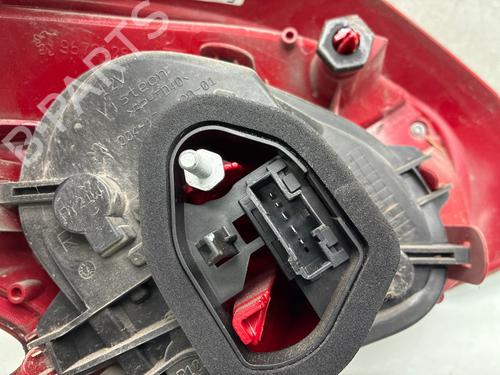 Højre baglygte Højre baglygte PEUGEOT 208 I (CA_, CC_) 1.4 HDi (68 hp) 37498413 37498413
