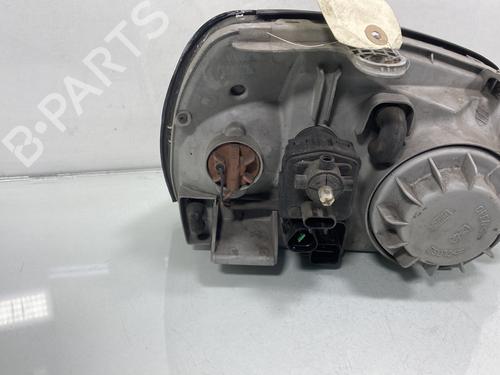 Left headlight HYUNDAI SANTA FÉ I (SM) 2.0 CRDi 4x4 | BP19981710C28 