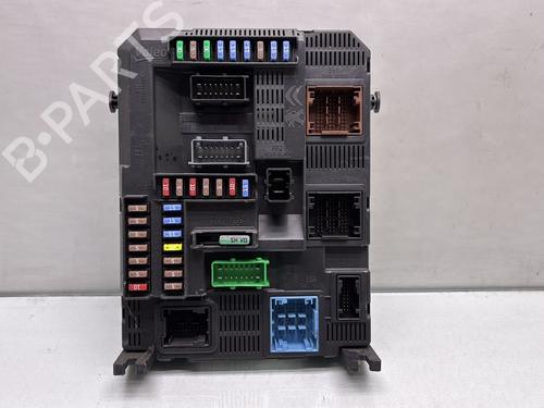 Used Fuse box PEUGEOT 208 I (CA_, CC_) 1.2 VTI 82 (82 hp) 28510423