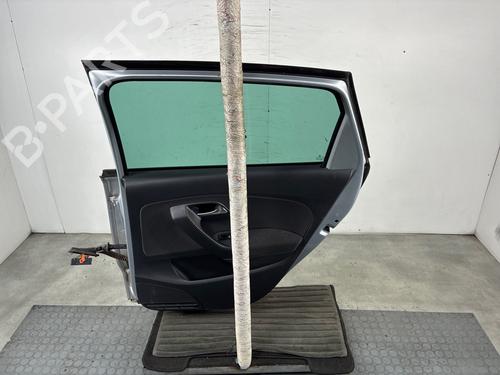 Dør højre bagtil Dør højre bagtil 39618068 39618068