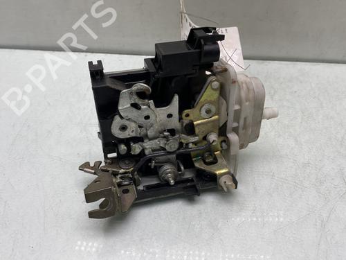 Zamek drzwi przednich prawych AUDI A4 B5 (8D2) 1.9 TDI | BP30791472C97