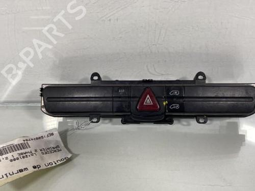 Used Warning switch Warning switch MERCEDES-BENZ SPRINTER 3,5-t Van (B906) 311 CDI (906.631, 906.633, 906.635, 906.637) (109 hp) 19977113 19977113