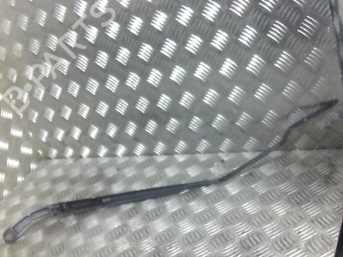 Used Front windshield wiper arm RENAULT MEGANE IV Grandtour (K9A/M/N_) 1.5 dCi 110 (110 hp) 27176760