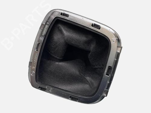 Used Shift knob Shift knob VW POLO V (6R1, 6C1) 1.4 TDI (75 hp) 40451223 40451223
