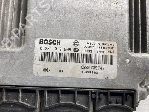 Used Engine control unit (ECU) RENAULT SCÉNIC II (JM0/1_) [2003-2010]  21196926