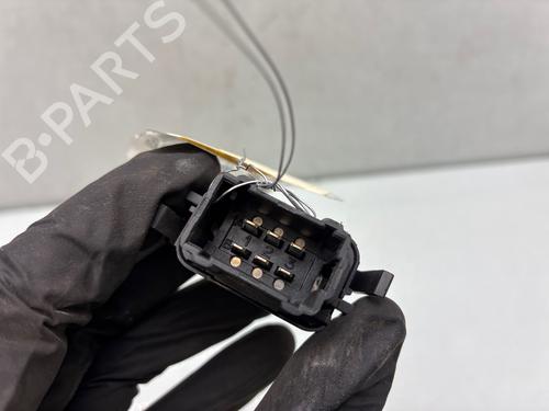 Switch RENAULT TRAFIC II Bus (JL) 2.0 dCi 90 (JL00, JL01, JL0H, JL0M, JL0P, JL0S) | BP38493201I30 - Image 3