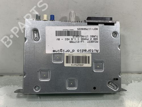 Used Radio PEUGEOT 308 II (LB_, LP_, LW_, LH_, L3_) 1.6 HDi / BlueHDi 115 (115 hp) 30872157