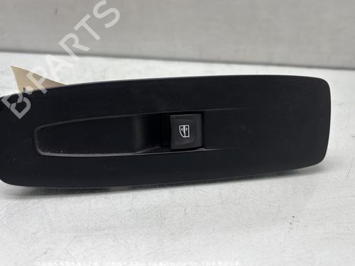 Used Right front window switch RENAULT MEGANE IV Hatchback (B9A/M/N_) 1.5 dCi 110 (B9A3) (110 hp) 29574676