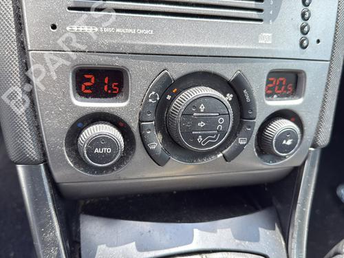 Left front fenders PEUGEOT 308 I (4A_, 4C_) 2.0 HDi | BP29841929C41