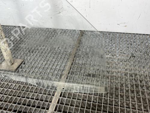 Used Front right door window Front right door window 29371895 29371895