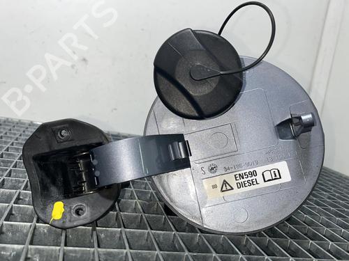 Used Fuel flap VAUXHALL VECTRA Mk II (C) Estate (Z02) 1.9 CDTI 16V (150 hp) 20000715