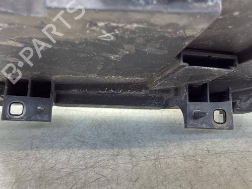 Used Right headlight Right headlight VW POLO IV (9N_, 9A_) 1.4 TDI (75 hp) 33830327 33830327