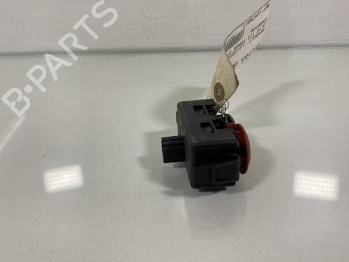 Used Warning switch Warning switch RENAULT CLIO III (BR0/1, CR0/1) 1.2 16V (BR0R, BR1D, BR1L, CR0R) (65 hp) 20019129 20019129
