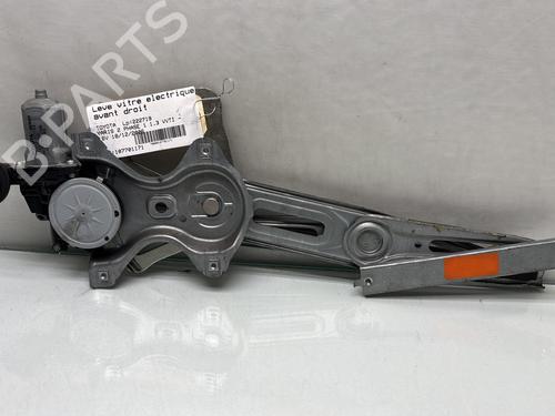 Used Front right window mechanism TOYOTA YARIS (_P9_) 1.3 VVT-i (SCP90_, SCP90R) (87 hp) 28385299