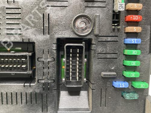 Fuse box CITROËN C4 I (LC_) 1.4 16V | BP28519373E1 - Image 2