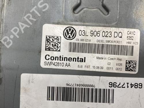 Engine control unit (ECU) VW GOLF VI (5K1)  | BP21196582M57 