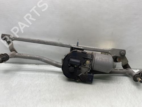Used Front wiper motor AUDI A3 (8P1) 1.6 TDI (105 hp) 25261620