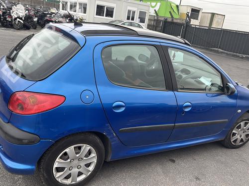 Venstre baglygte PEUGEOT 206 Hatchback (2A/C) 1.4 HDi eco 70 | BP24569955C34 