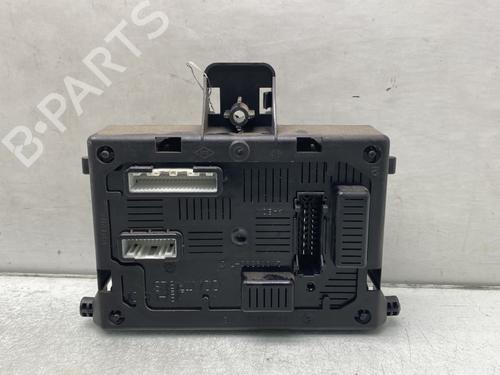 Sikringsdåse RENAULT CLIO III Grandtour (KR0/1_) 1.5 dCi (KR0G) (68 hp) 21822360