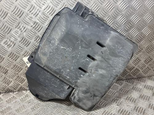 Used Air filter box Air filter box RENAULT CLIO II (BB_, CB_) 1.4 16V (B/CB0P, BB13) (98 hp) 39948340 39948340