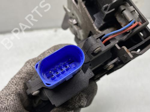Front left lock AUDI A3 (8P1) 2.0 TDI 16V | BP25261828C98 