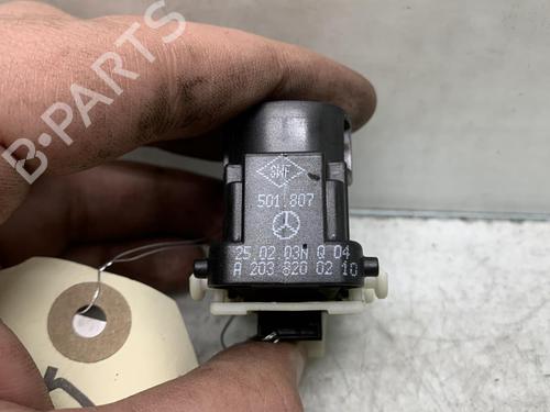 Used Right front window switch MERCEDES-BENZ C-CLASS Coupe (CL203) C 220 CDI (203.706) (143 hp) 19965274