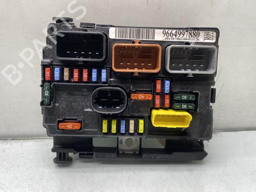 Used Fuse box PEUGEOT 207 (WA_, WC_) 1.4 HDi (68 hp) 31831267