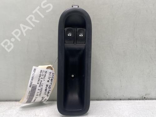 Used Left front window switch RENAULT CLIO III (BR0/1, CR0/1) 1.5 dCi (C/BR0G, C/BR1G) (68 hp) 31172240