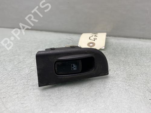 Used Right rear window switch HYUNDAI TRAJET (FO) 2.0 CRDi (113 hp) 21489884