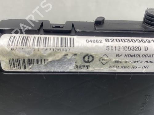 Used Fuse box Fuse box RENAULT MEGANE II (BM0/1_, CM0/1_) 1.9 dCi (BM0G, CM0G) (120 hp) 19970504 19970504