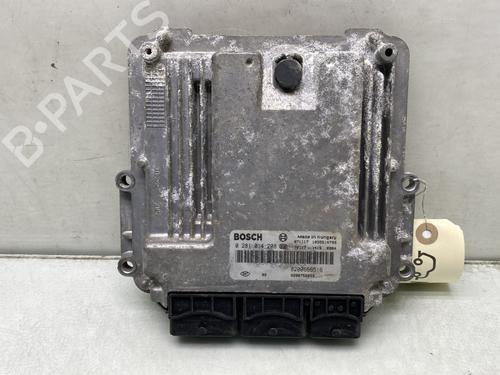 Used Engine control unit (ECU) RENAULT TRAFIC II Van (FL) 2.0 dCi 90 (FL0H) (90 hp) 23764628