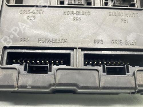 Used Fuse box Fuse box 19966869 19966869