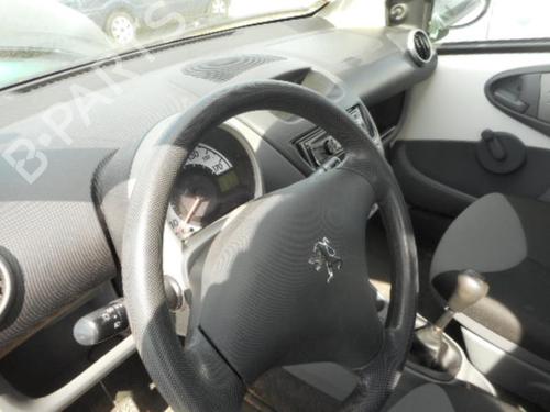 Front left lock PEUGEOT 107 (PM_, PN_) 1.0 | BP20004151C98 